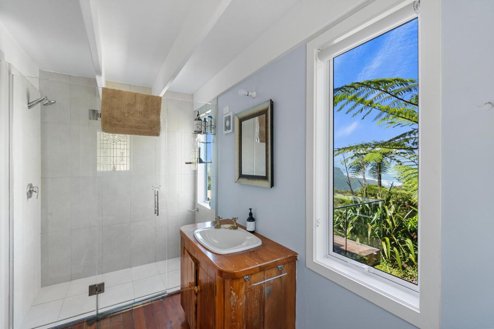 Piha - City Escape, Piha Holiday Home 외부 사진